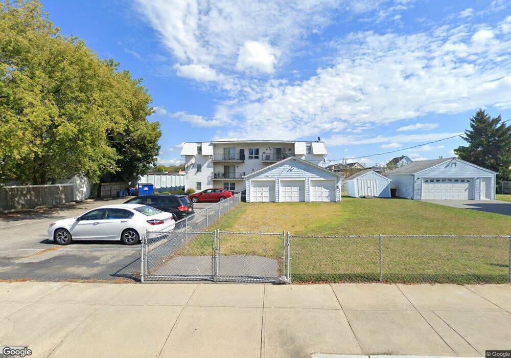 352 Vale St unit 2, Fall River, MA 02724 - photo 1