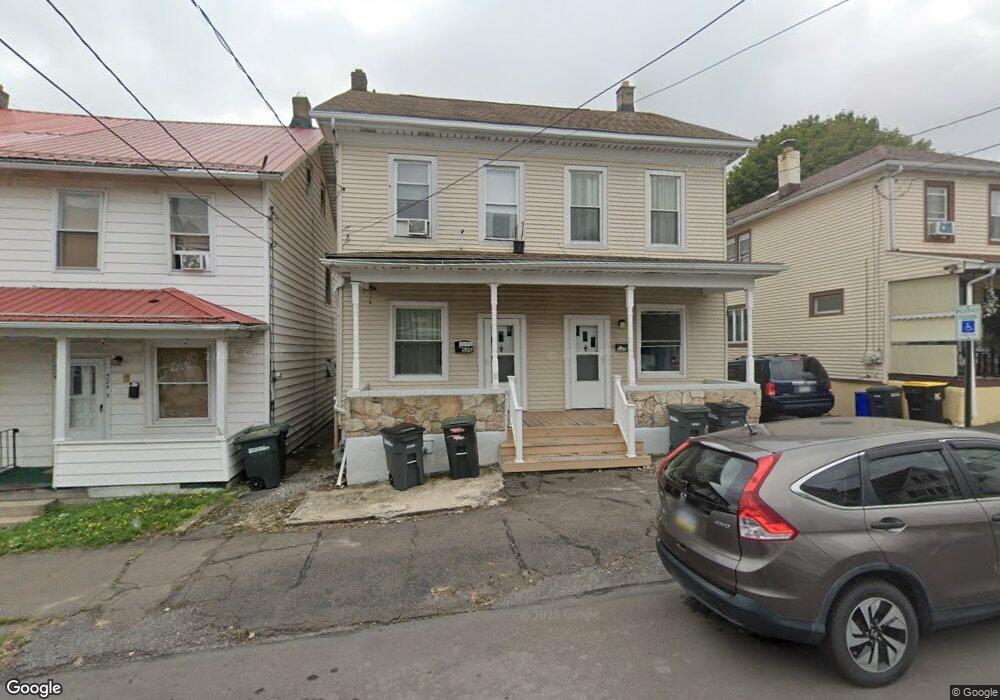 528 Carson St, Hazleton, PA 18201 - photo 1