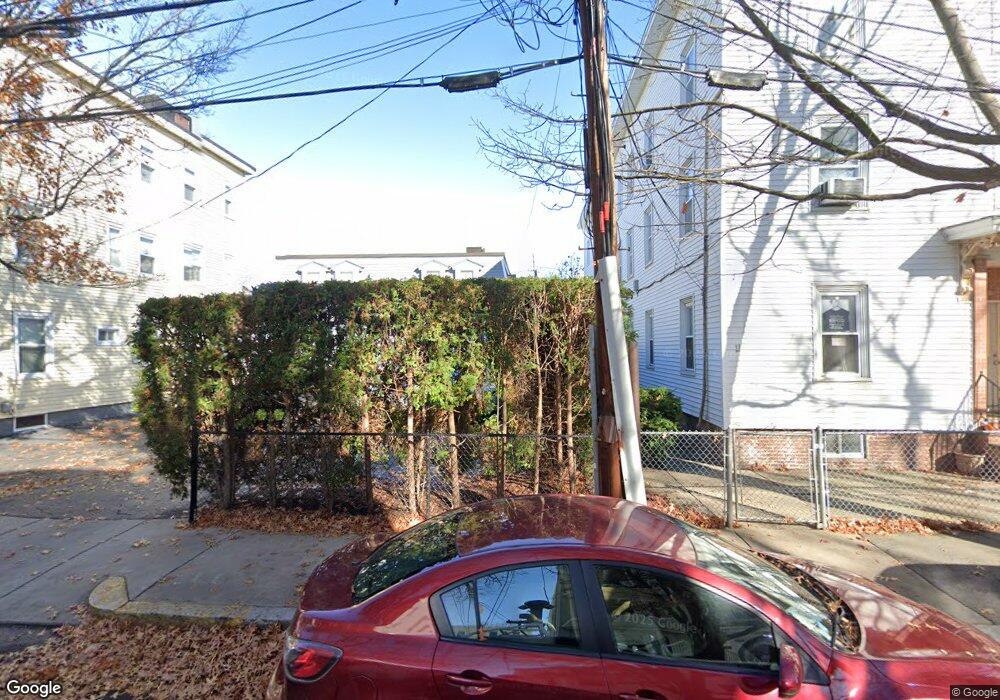 12 Berkshire Place unit 1, Cambridge, MA 02141 - photo 1