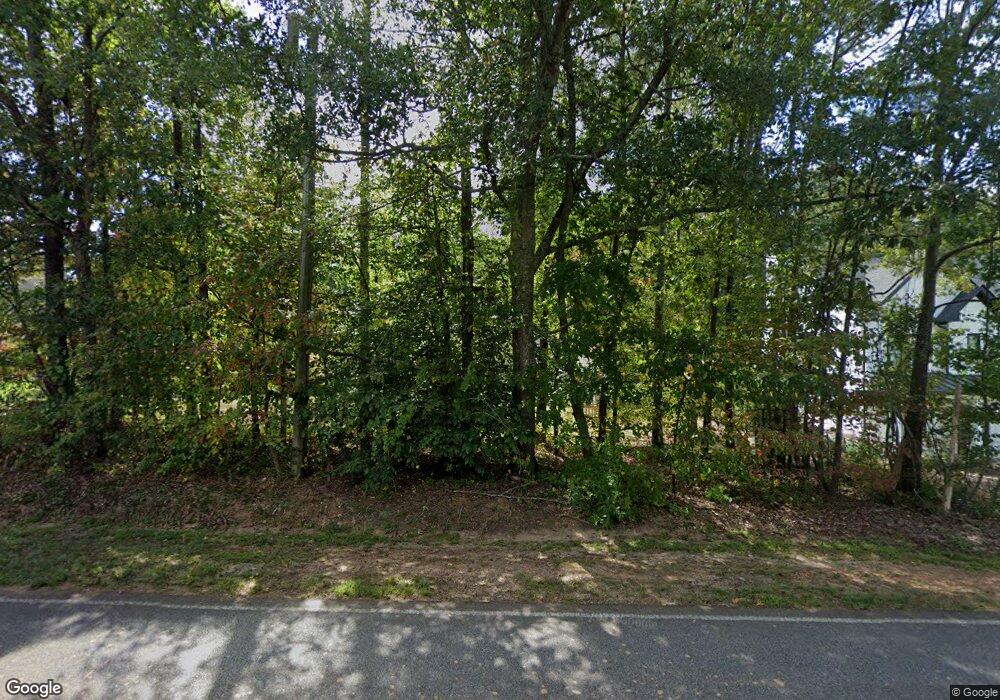 5568 Lakeshore Rd, Buford, GA 30518 - photo 1