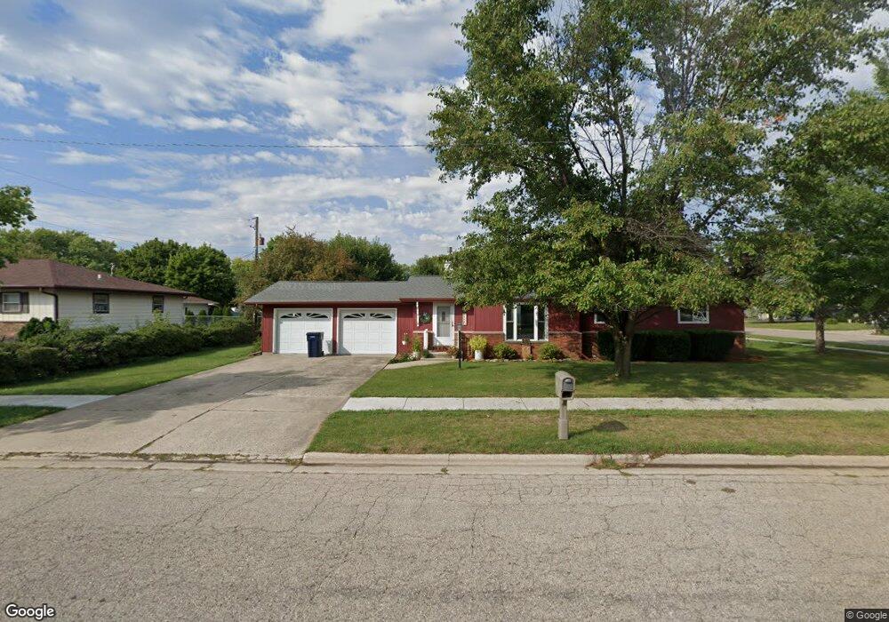 1320 W Burbank Ave, Janesville, WI 53546 - photo 1