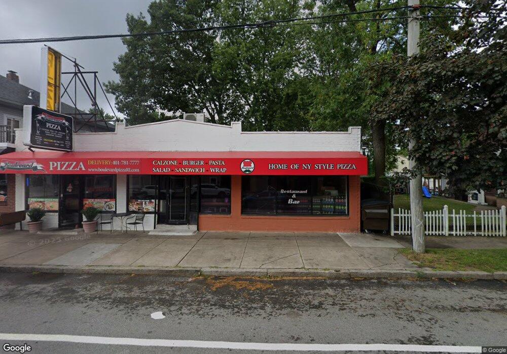 1027 Narragansett Blvd, Cranston, RI 02905 - photo 1