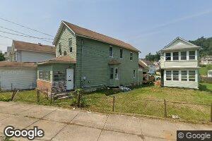 30 Coal St, Glen Lyon, PA 18617