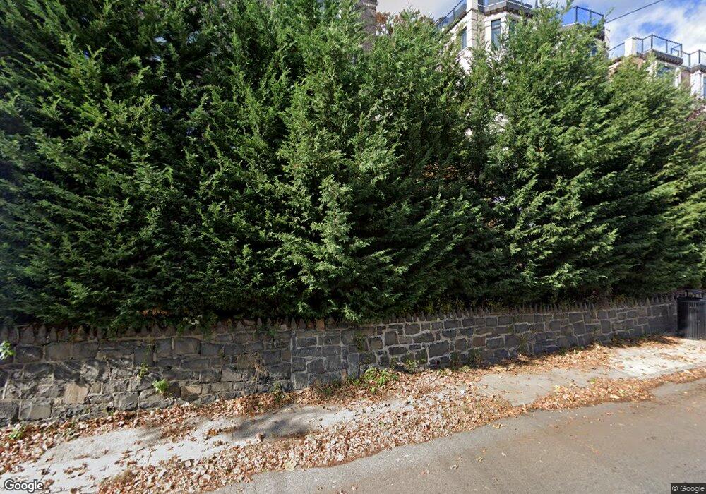 1218 River Rd, Edgewater, NJ 07020 - photo 1