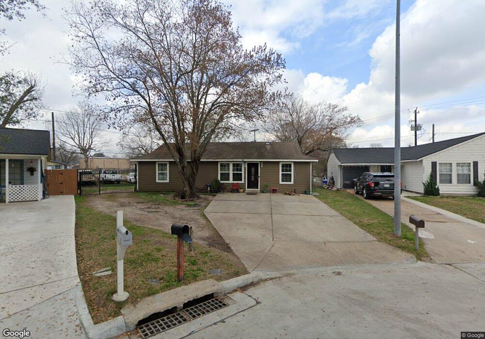 10951 Royal Pine Dr, Houston, TX 77093 - photo 1