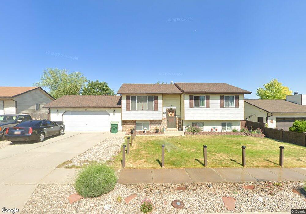 6227 Dewdrops Dr, West Jordan, UT 84081 - photo 1