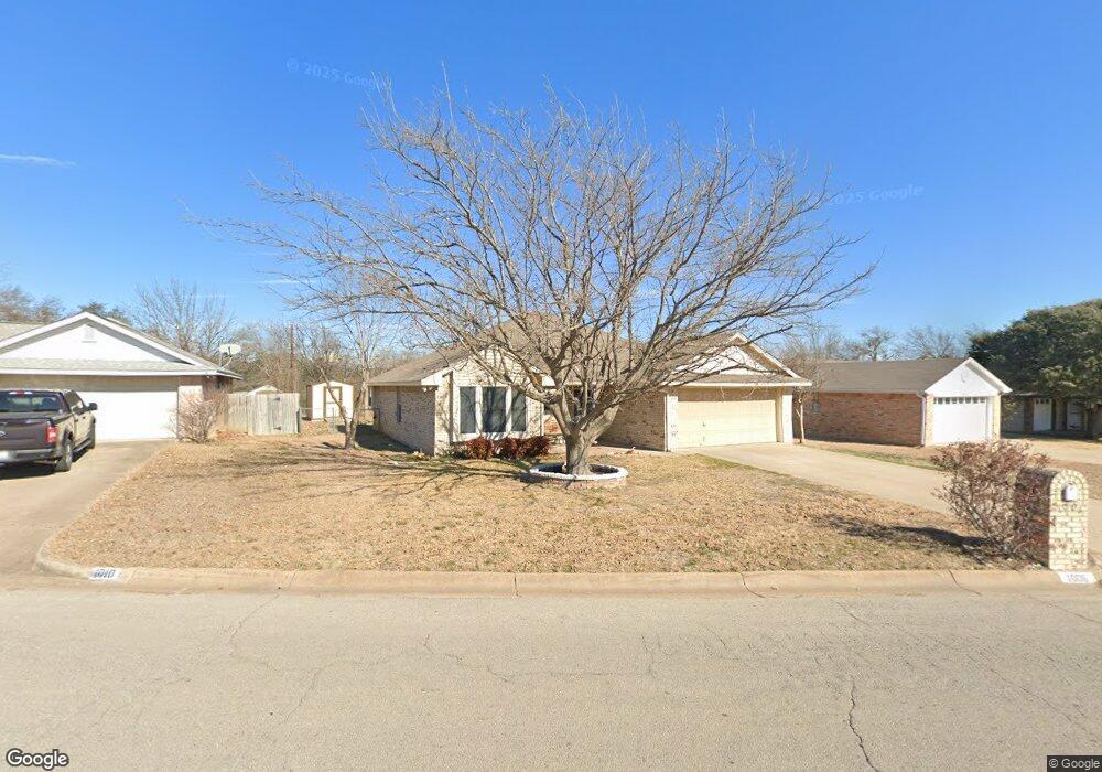 1006 W Couts St, Weatherford, TX 76086 - photo 1