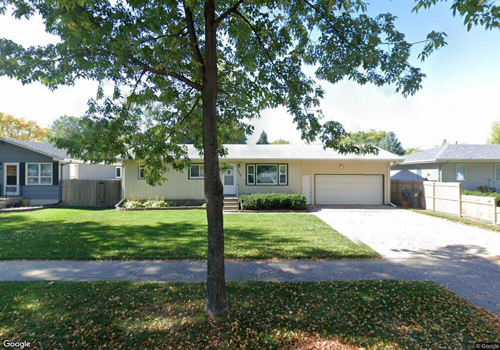 1210 S 17th St, Grand Forks, ND 58201 - photo 1