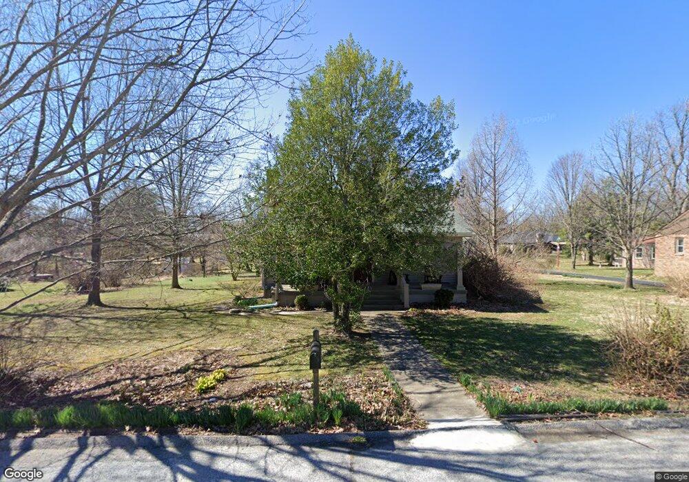 617 Maple Ln, New Albany, IN 47150 - photo 1