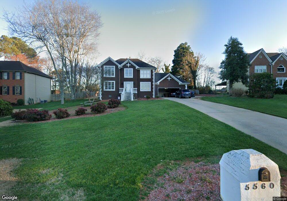 560 Clear Lake Ln, Suwanee, GA 30024 - photo 1