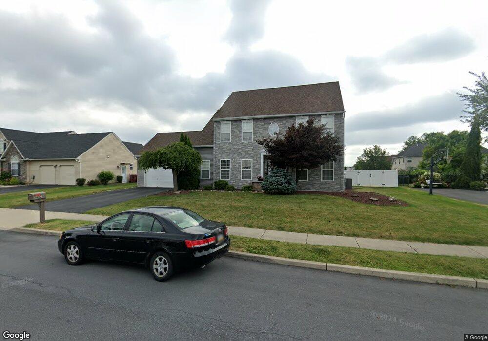 2629 Somerset Rd, Whitehall, PA 18052 - photo 1