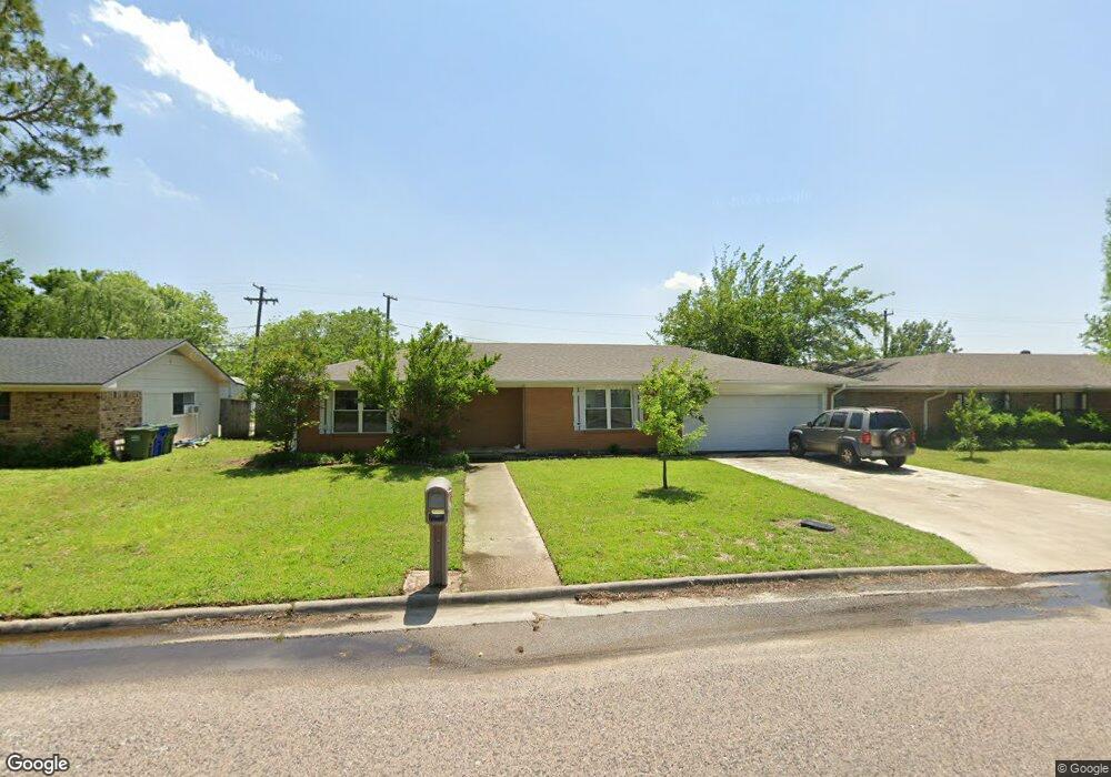 105 Texoma Dr, Whitesboro, TX 76273 - photo 1