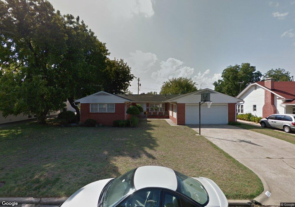 105 W Midland St, Shawnee, OK 74804 - photo 1