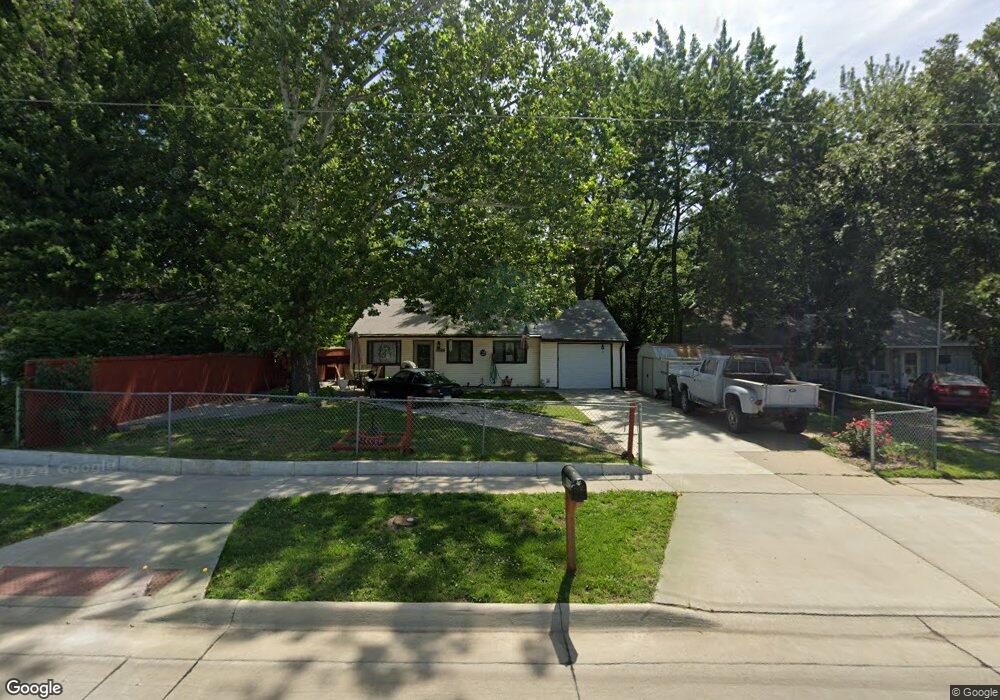 3326 SE Adams St, Topeka, KS 66605 - photo 1