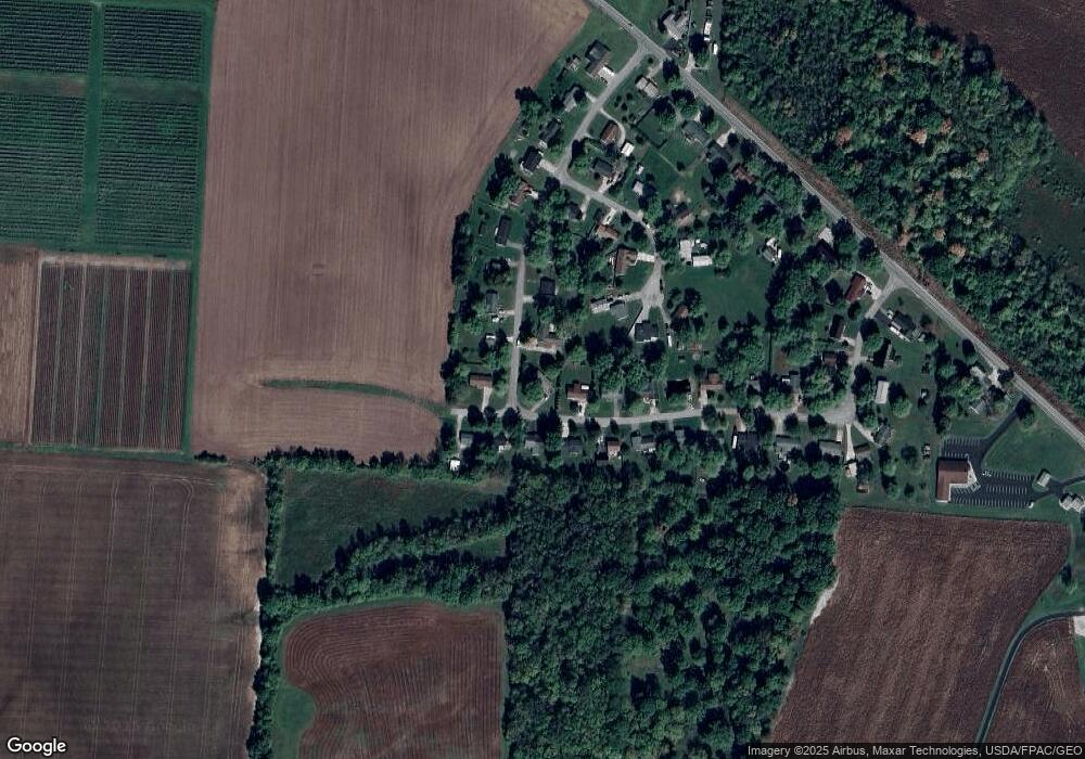 6402 Putnam Dr, Circleville, OH 43113 - photo 1