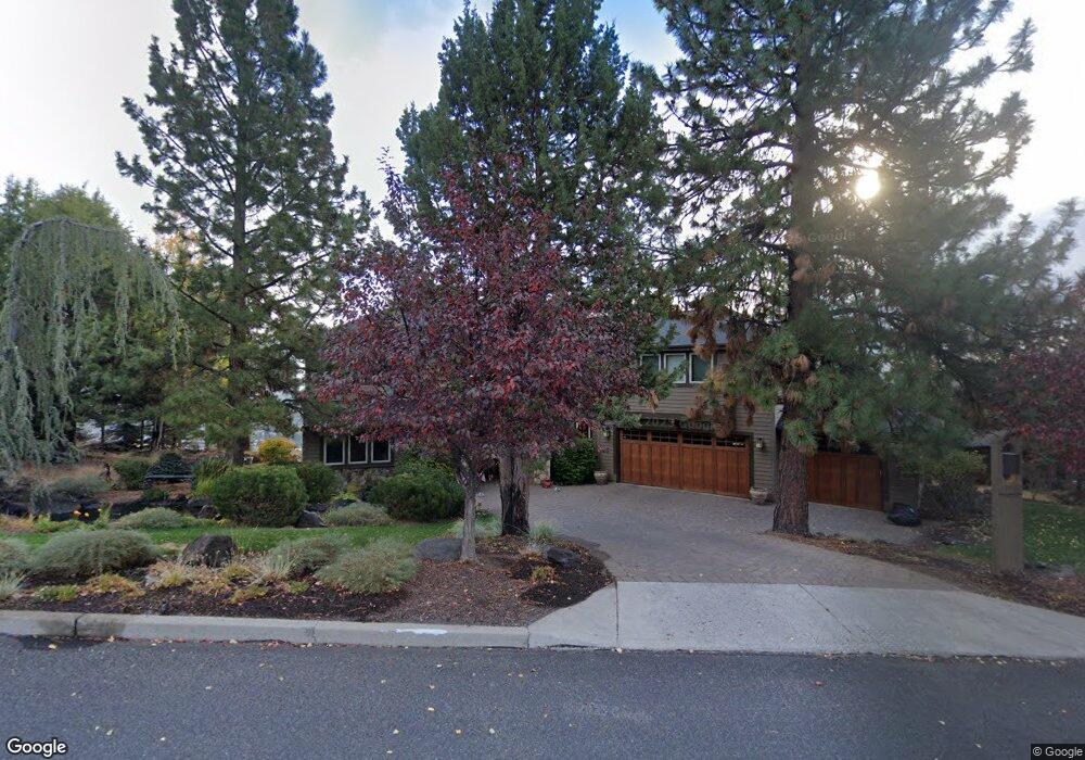 1172 NW Redfield Cir, Bend, OR 97703 - photo 1