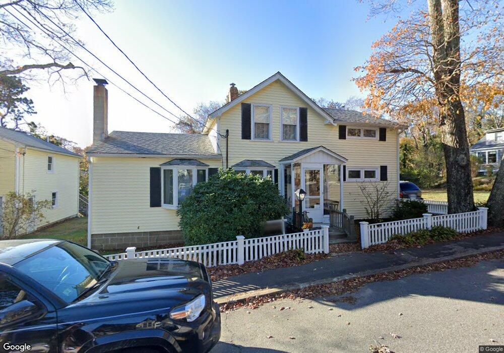 46 Summer St, Vineyard Haven, MA 02568 - photo 1