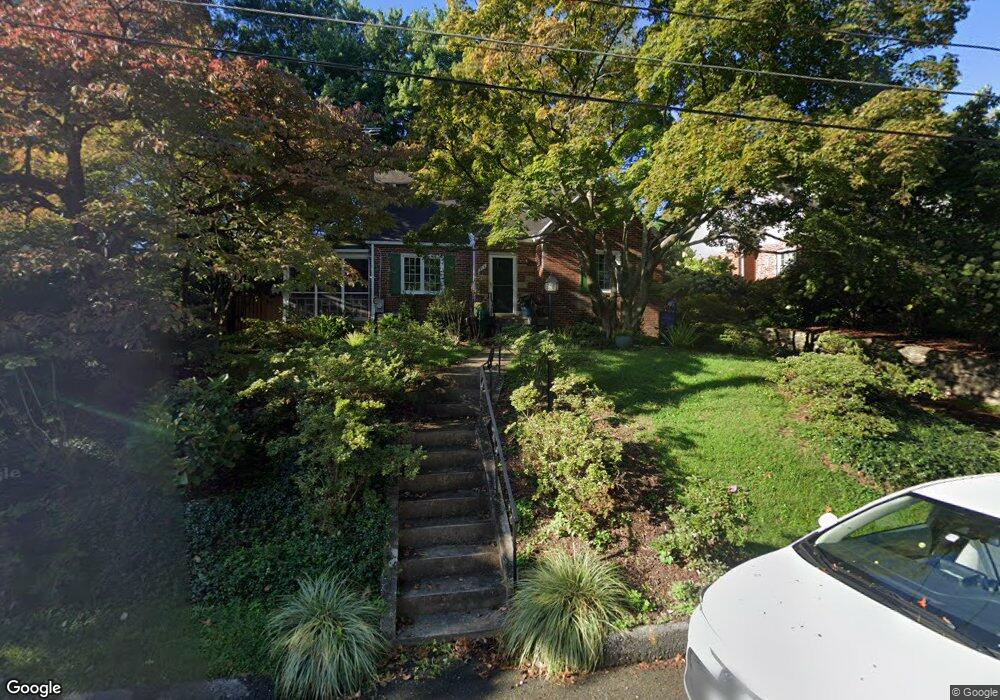 814 Rowen Rd, Silver Spring, MD 20910 - photo 1