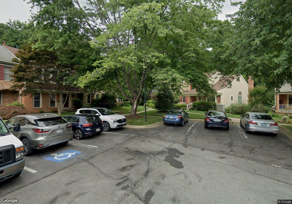 12255 Tildenwood Dr, Rockville, MD 20852 - photo 1