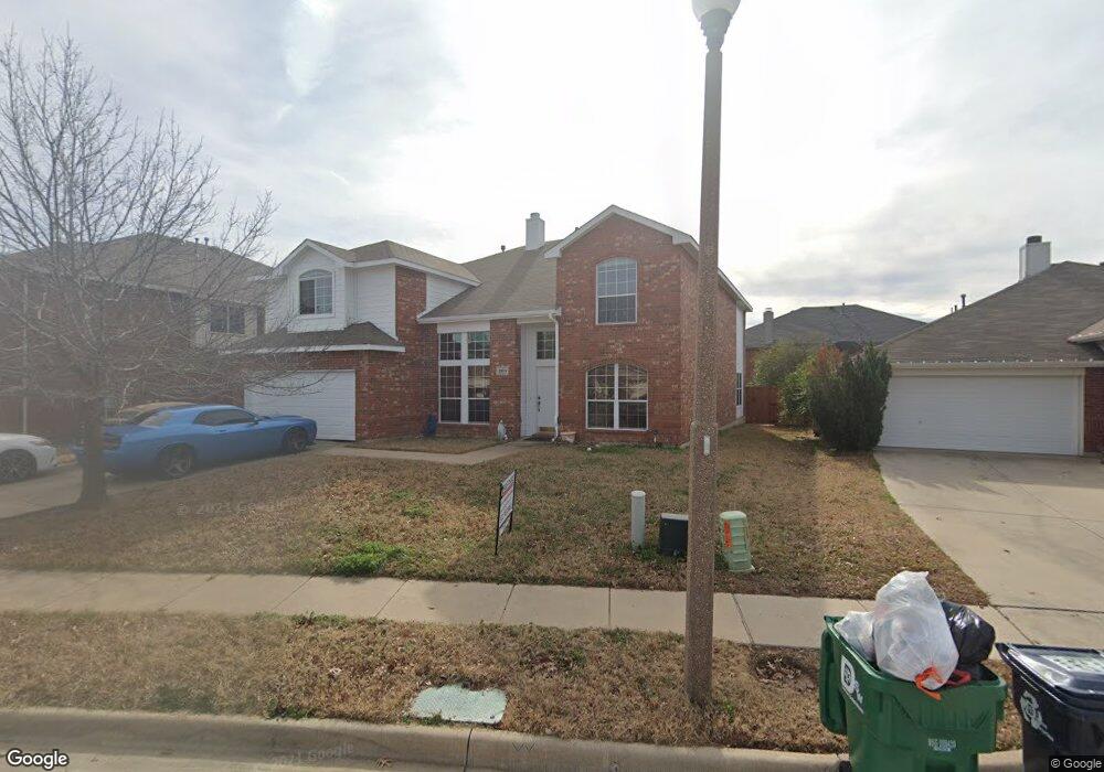 2104 Hemingway Dr, Denton, TX 76210 - photo 1