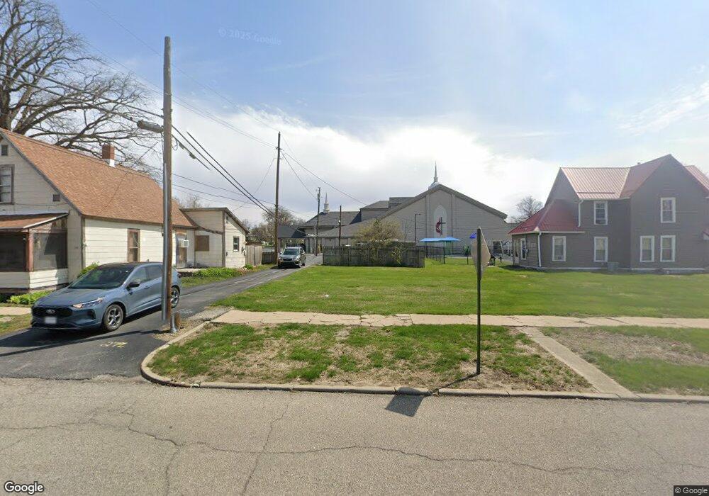 143 N Carroll St, Wabash, IN 46992 - photo 1