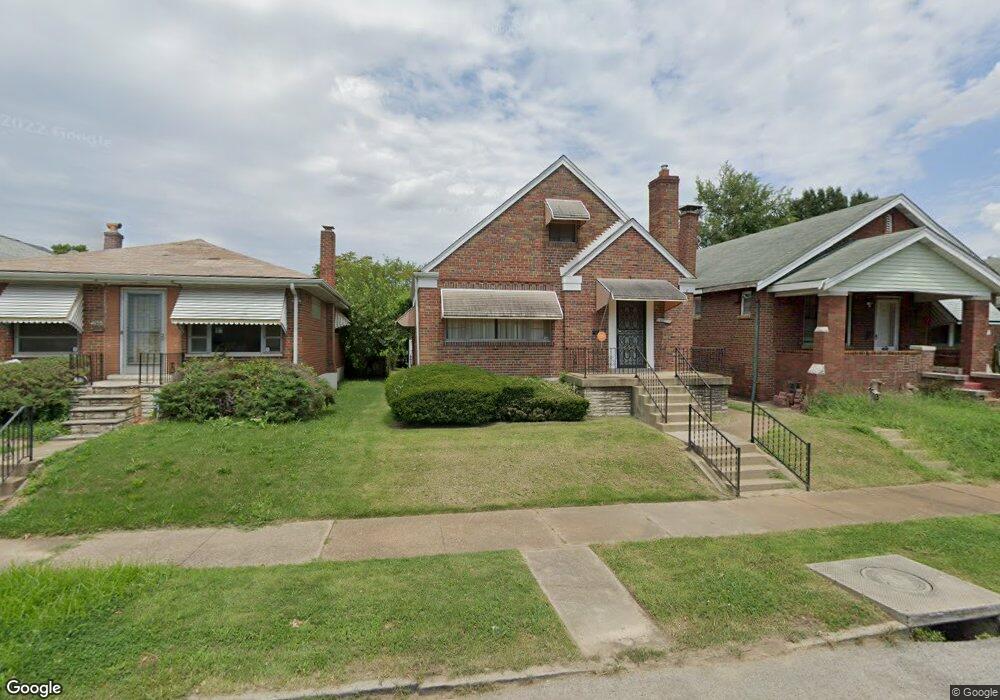 4651 Kossuth Ave, Saint Louis, MO 63115 - photo 1