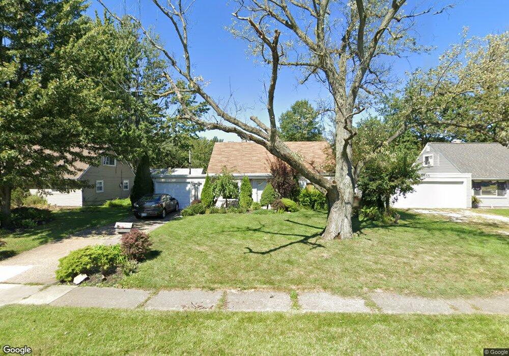 4845 Oster Rd, Sheffield Village, OH 44054 - photo 1