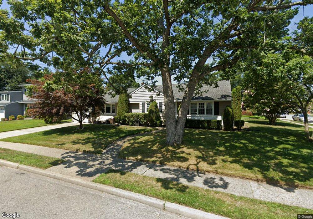 3907 Maplewood Dr, Seaford, NY 11783 - photo 1