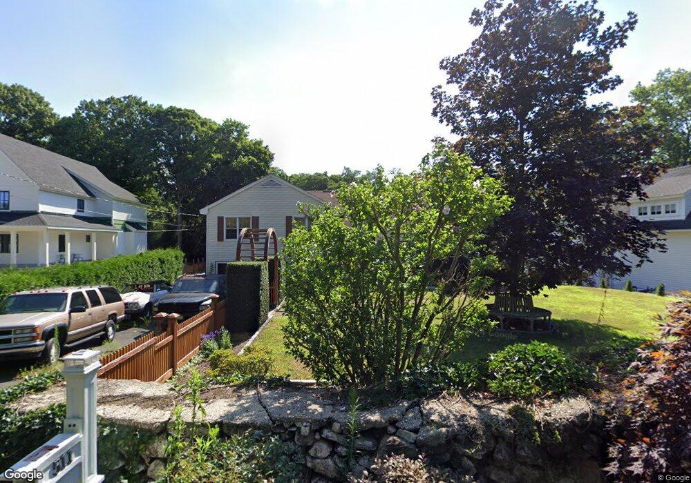 511 River Rd, Cos Cob, CT 06807 - photo 1