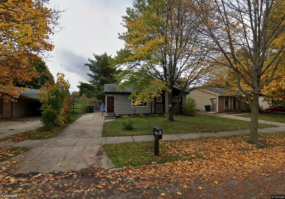 4001 Heathgate Dr, Lansing, MI 48911 - photo 1