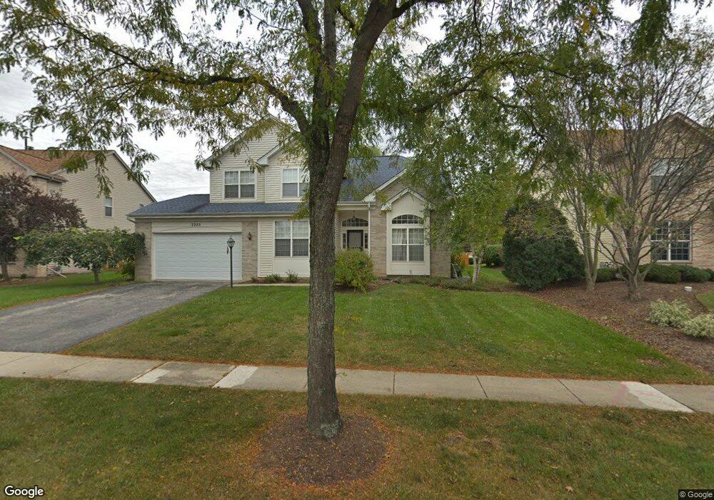 2225 Moser Ln, Algonquin, IL 60102 - photo 1