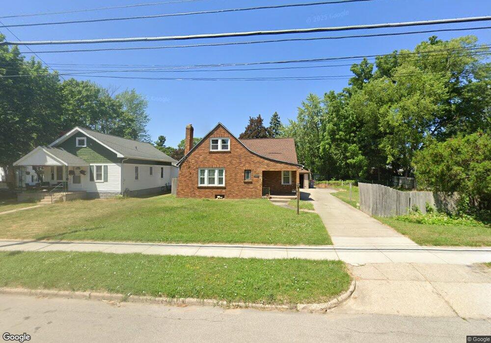 907 Knapp St NE, Grand Rapids, MI 49505 - photo 1