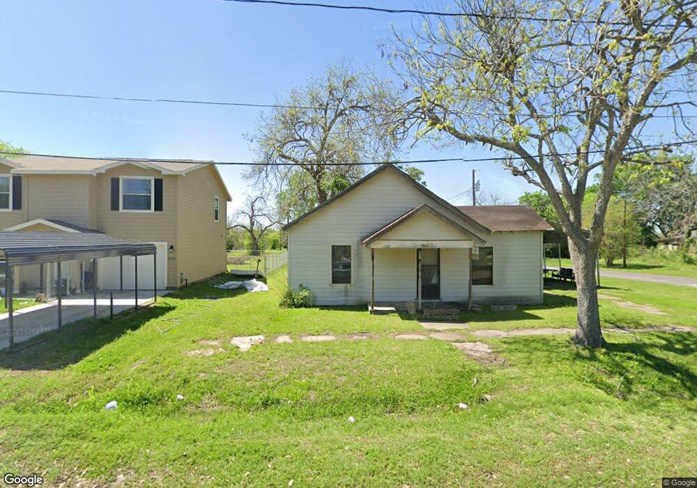 2400 Avenue C, Bay City, TX 77414 - photo 1