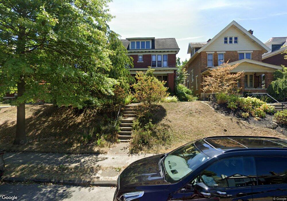 1605 Bryden Rd, Columbus, OH 43205 - photo 1