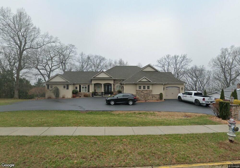 51 Grandview Blvd, Reading, PA 19609 - photo 1