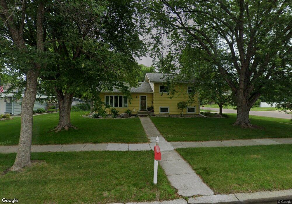3201 Maple St N, Fargo, ND 58102 - photo 1
