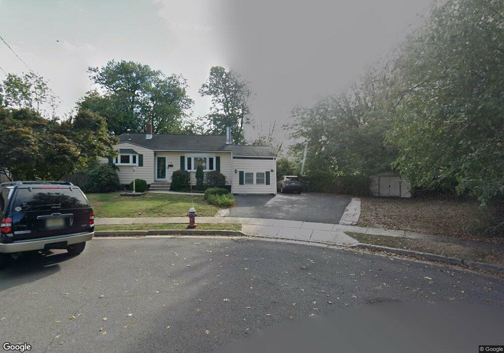 13 Berrue Ct, Edison, NJ 08817 - photo 1