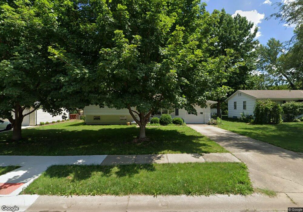 7209 Goddard Dr, Shawnee, KS 66203 - photo 1