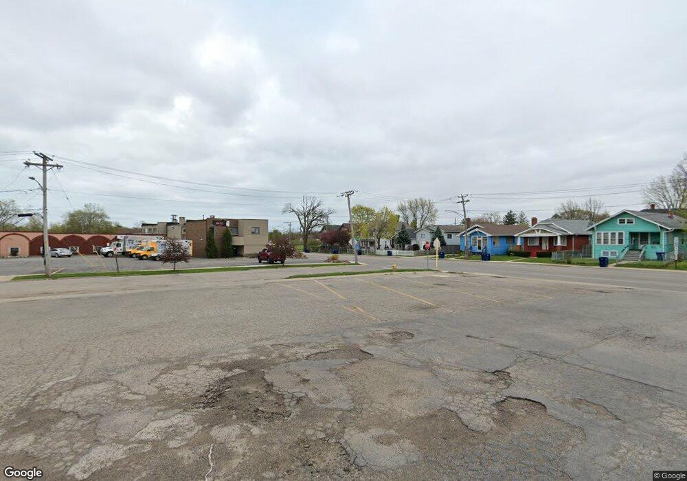 1306 Grand Ave, Waukegan, IL 60085 - photo 1