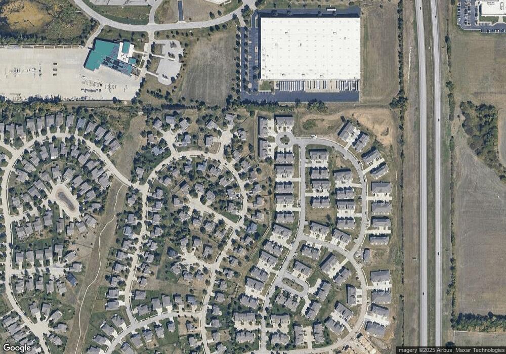 8731 Dunraven St, Lenexa, KS 66227 - photo 1