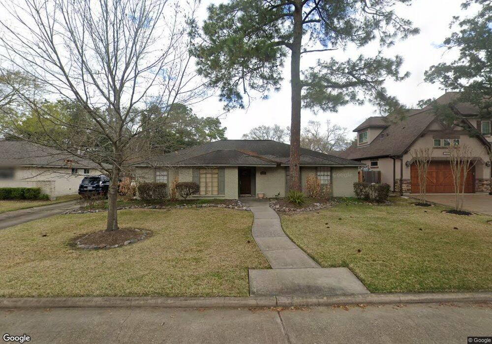 13910 Saint Marys Ln, Houston, TX 77079 - photo 1