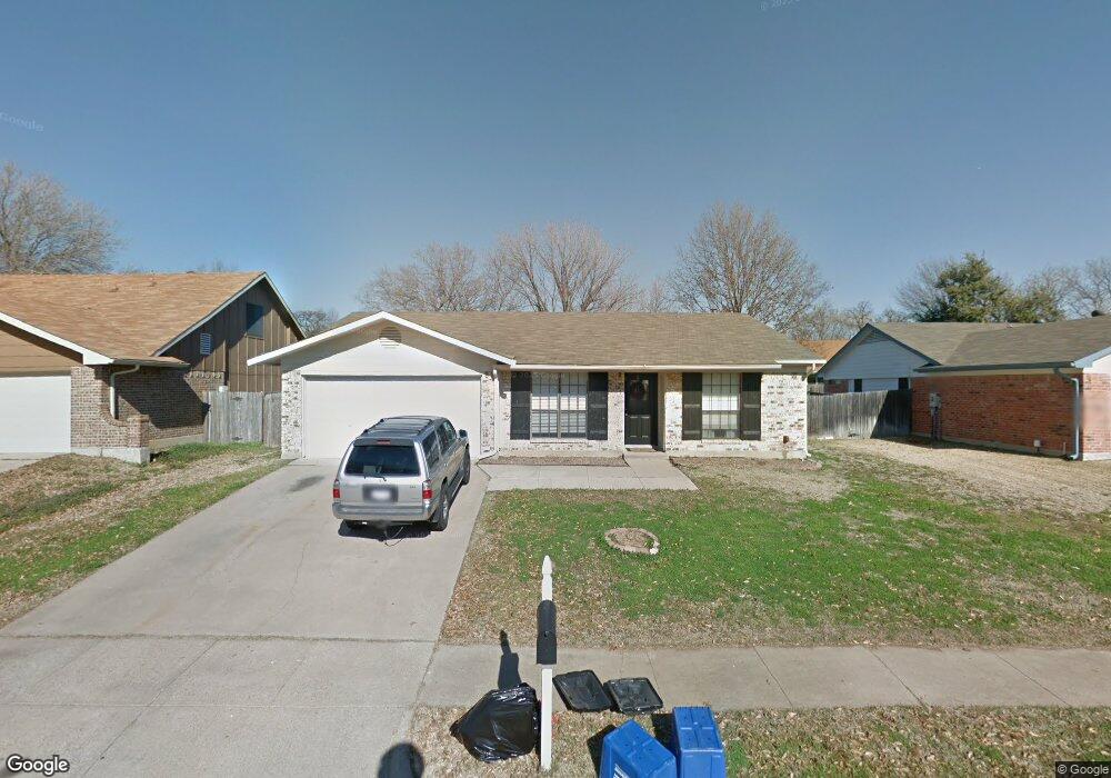 2313 Hollybush Ln, Bedford, TX 76021 - photo 1