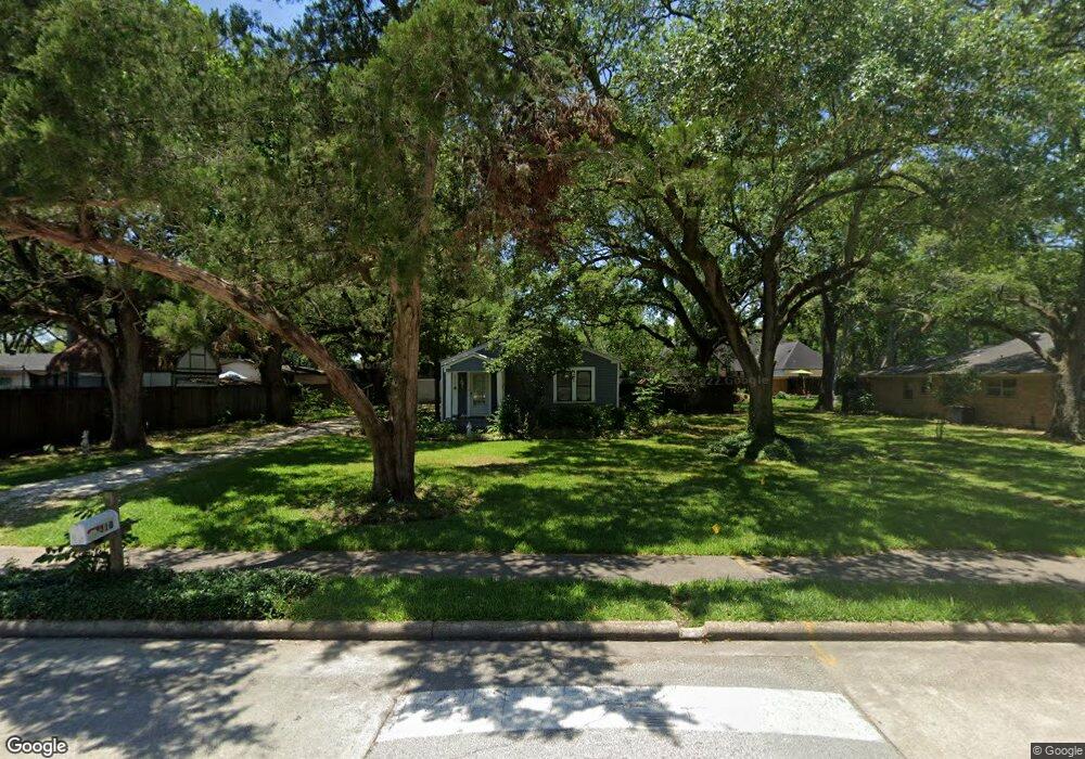 310 Quaker Dr, Friendswood, TX 77546 - photo 1