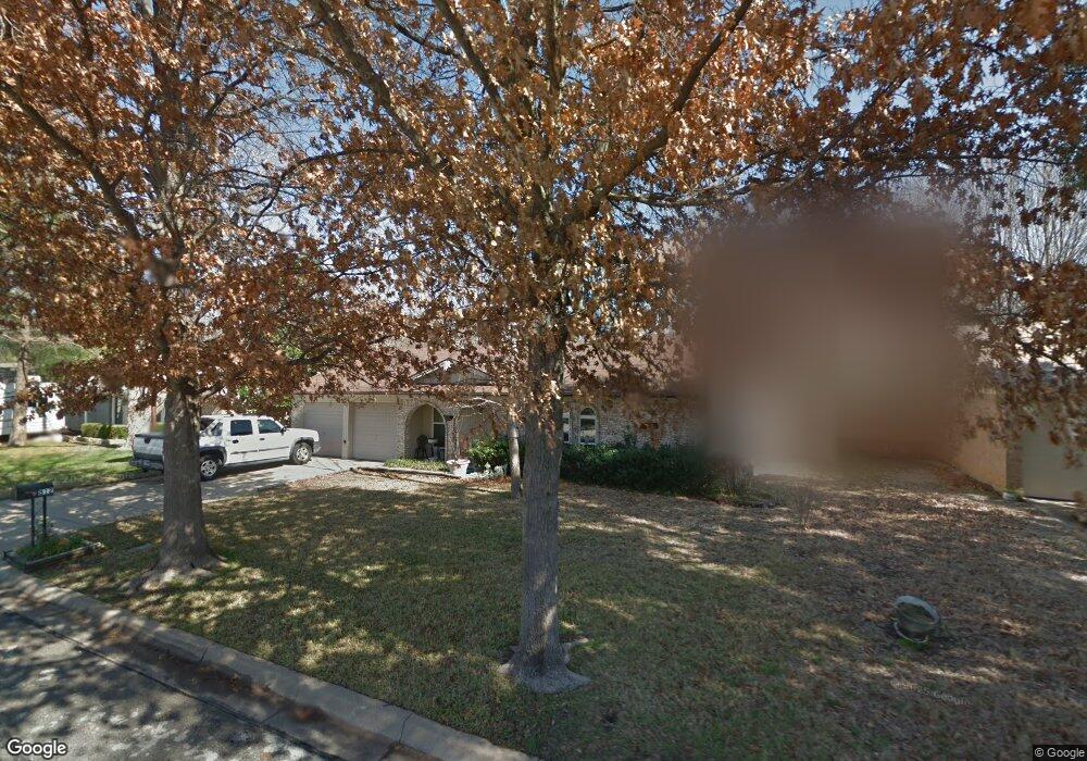 812 Warwick St, Bedford, TX 76022 - photo 1