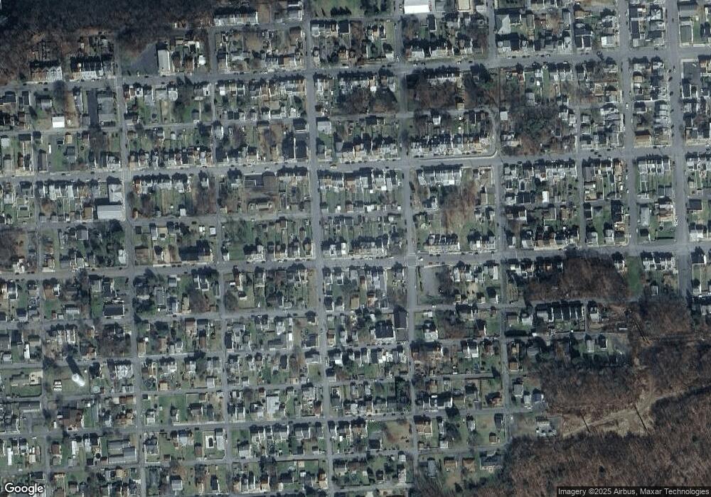 1031 W Mulberry St, Coal Township, PA 17866 - photo 1