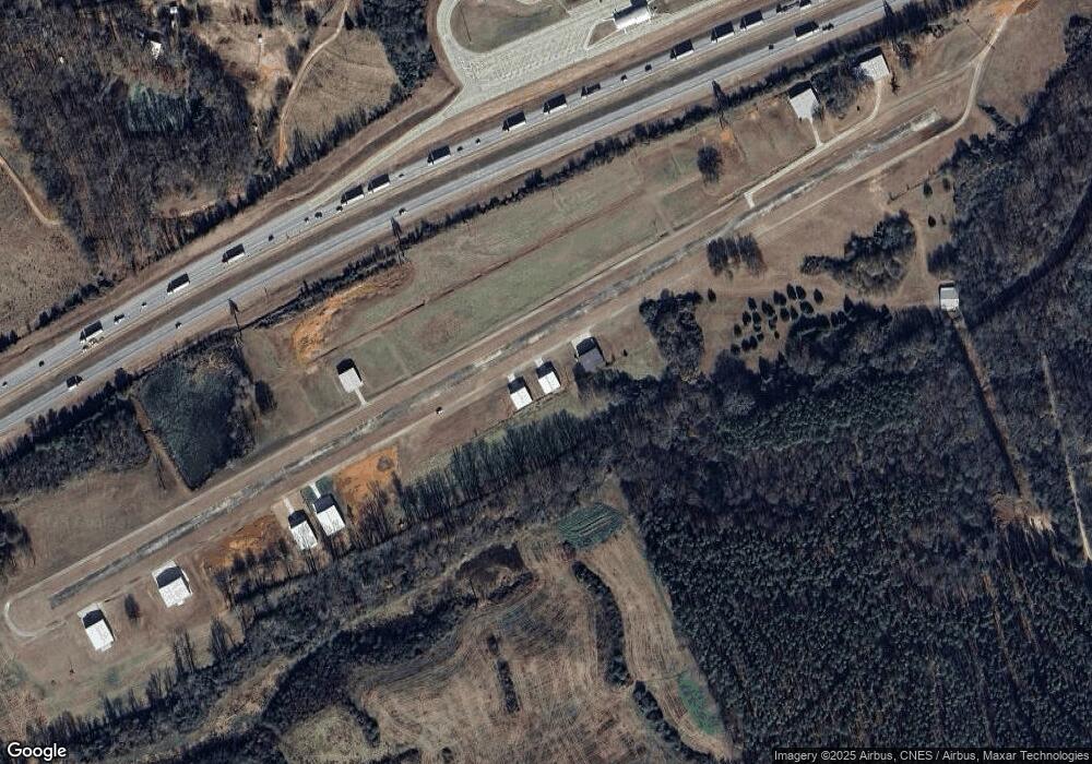 391 Runway Rd, Lavonia, GA 30553 - photo 1