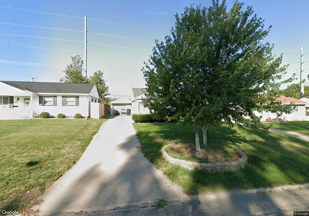 1014 18th St SW, Cedar Rapids, IA 52404 - photo 1