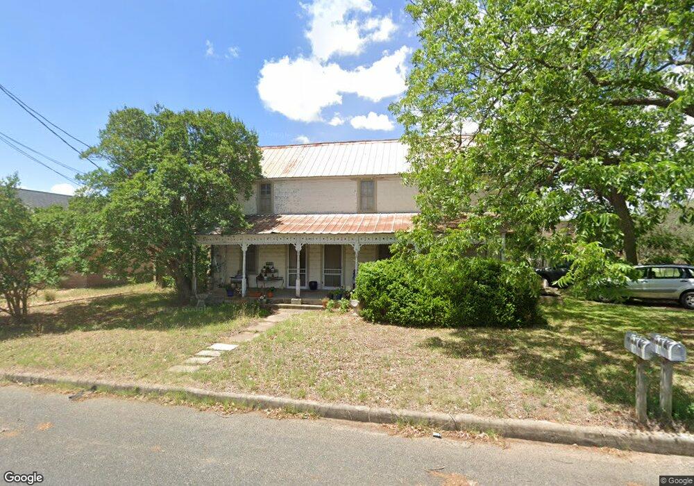 407 W Burbank St, Fredericksburg, TX 78624 - photo 1
