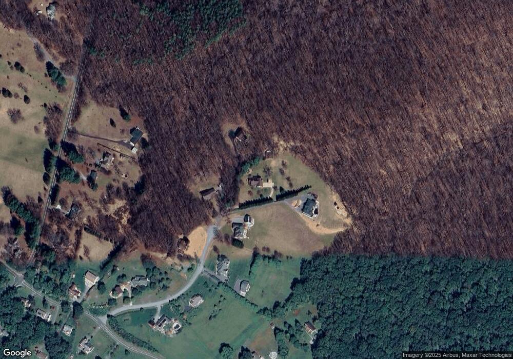 7258 Lake Hills Ct, Marriottsville, MD 21104 - photo 1