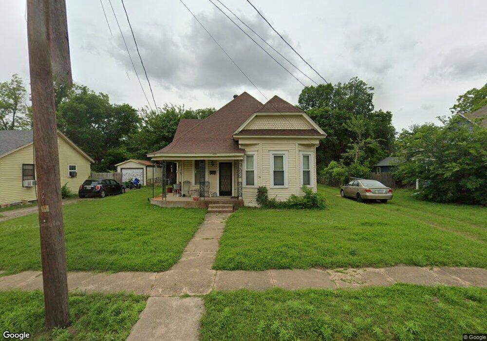 727 N Robinson St, Cleburne, TX 76031 - photo 1